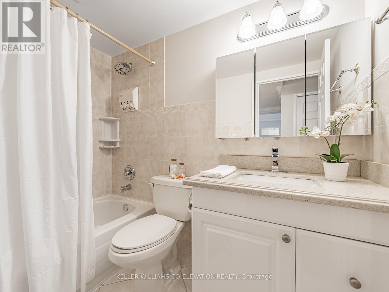 2009 - 250 Scarlett Road, Toronto (Rockcliffe-Smythe), Ontario  M6N 4X5 - Photo 28 - W12400006