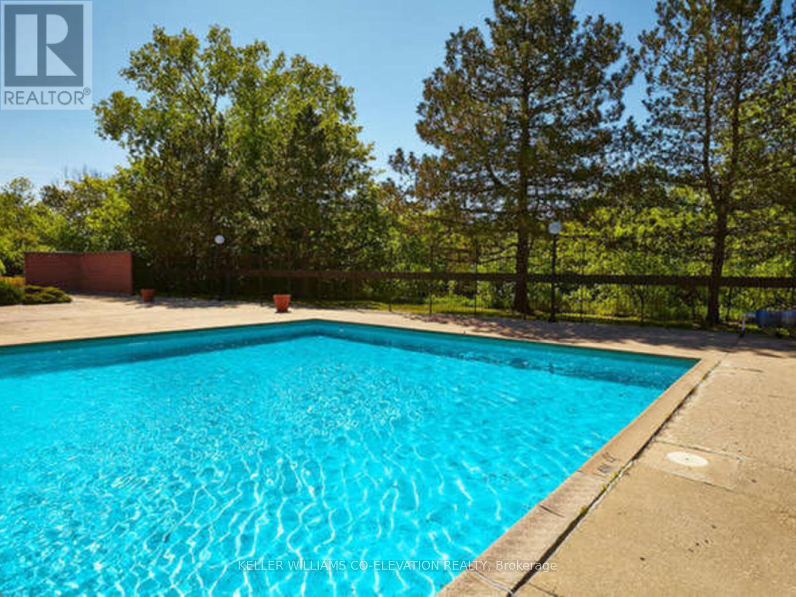 2009 - 250 Scarlett Road, Toronto (Rockcliffe-Smythe), Ontario  M6N 4X5 - Photo 31 - W12400006