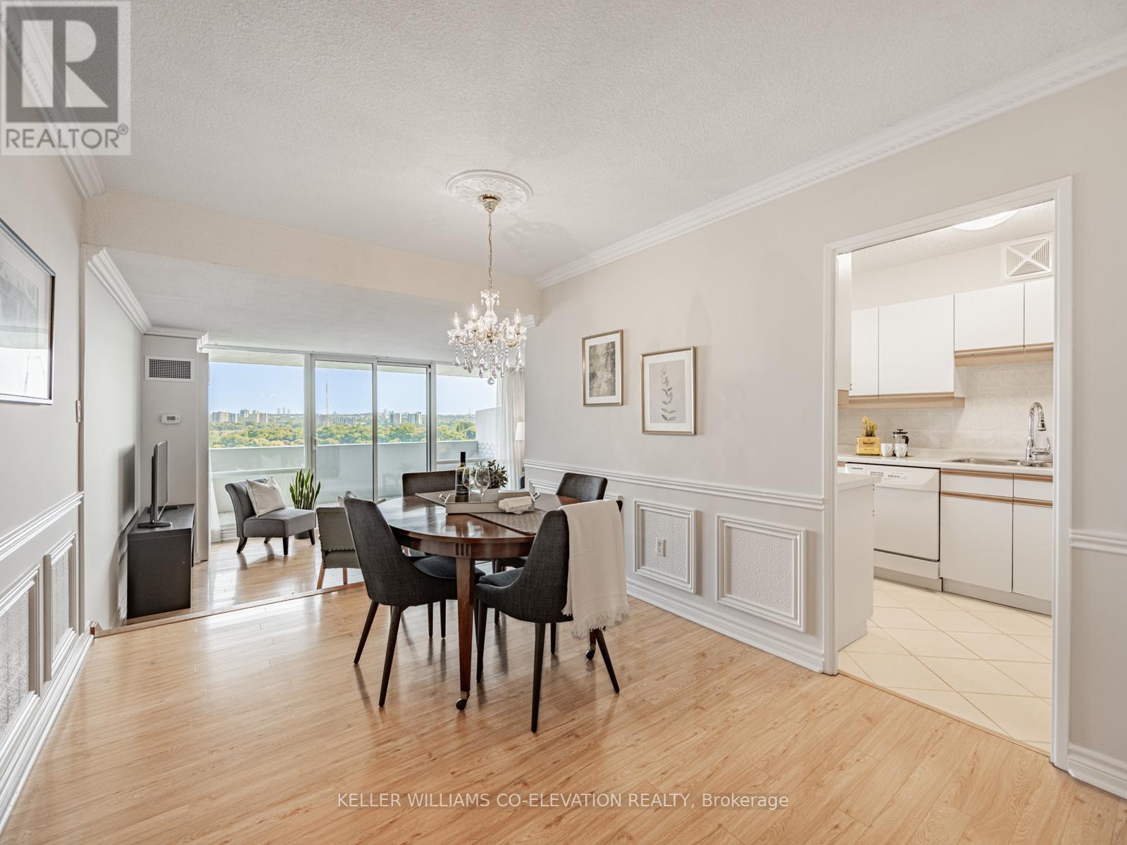 2009 - 250 Scarlett Road, Toronto (Rockcliffe-Smythe), Ontario  M6N 4X5 - Photo 7 - W12400006