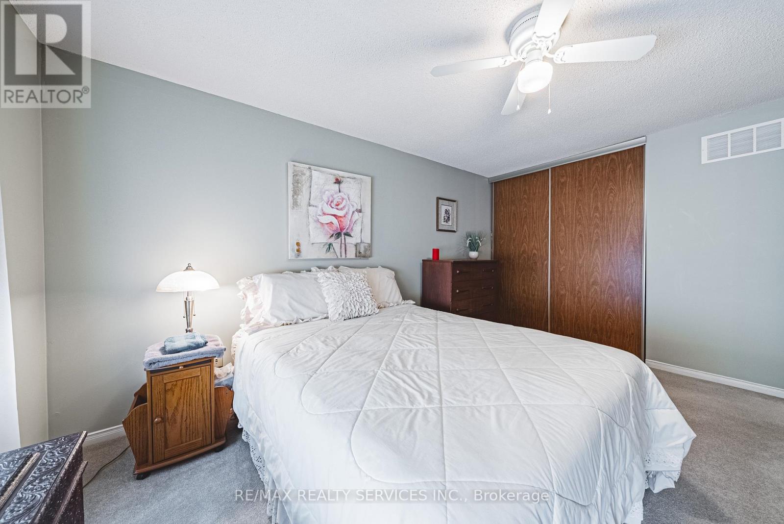 17 Cox Crescent, Brampton (Northwood Park), Ontario  L6X 3G8 - Photo 22 - W12400023