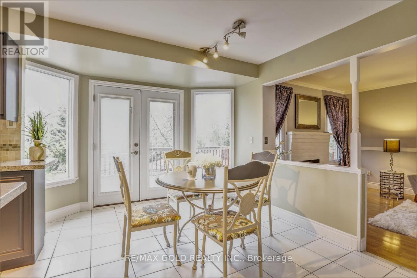 24 Nobel Place, Brampton, Ontario  L6S 4X5 - Photo 8 - W12400063