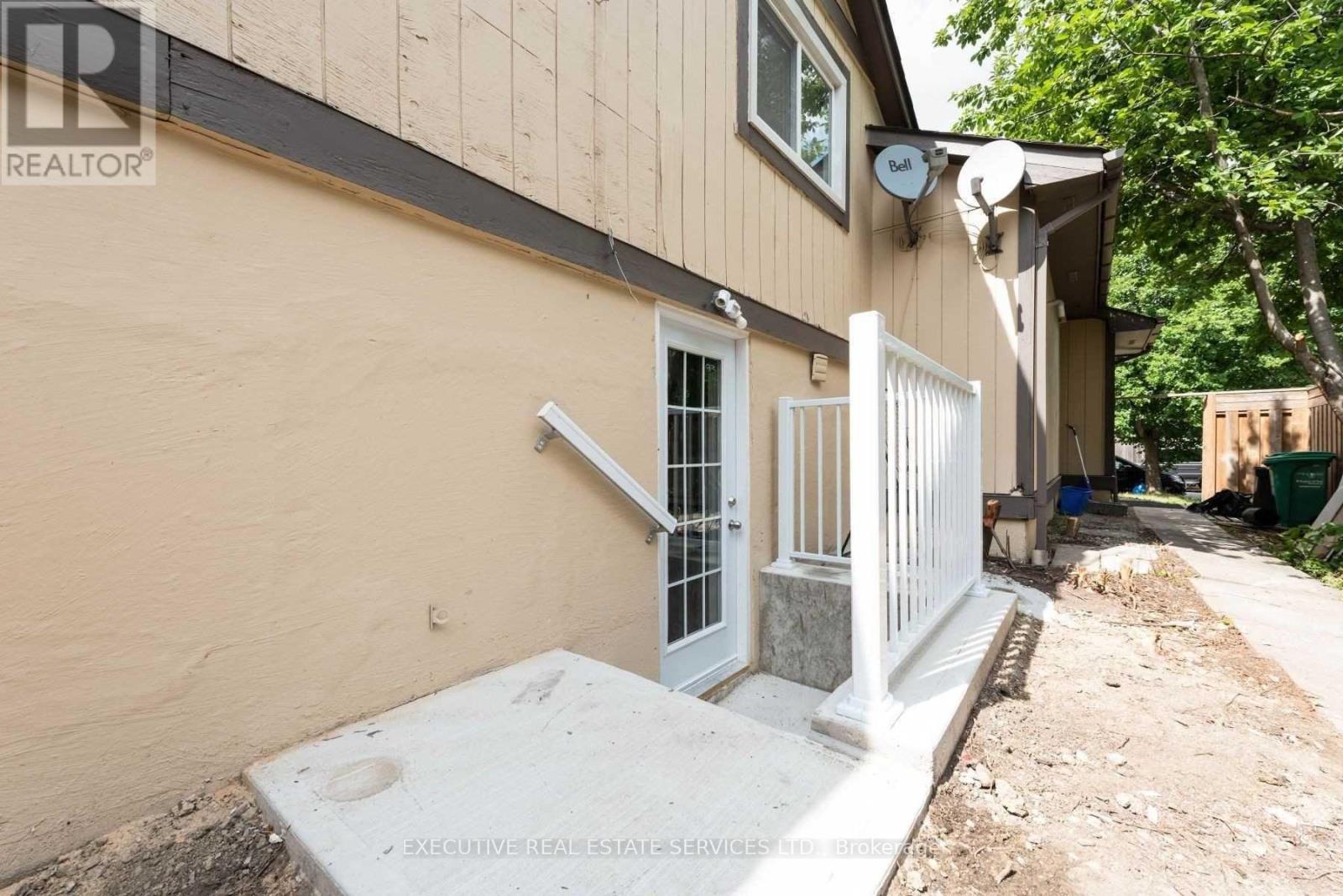 48 Reynier Drive, Brampton, Ontario  L6Z 1L8 - Photo 24 - W12400094