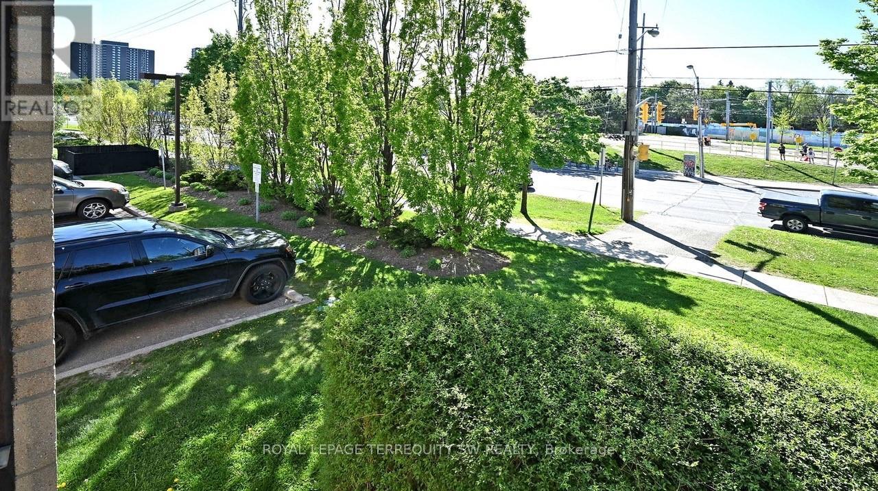 210 - 3835 Lake Shore Boulevard W, Toronto, Ontario  M8W 1R2 - Photo 27 - W12400103