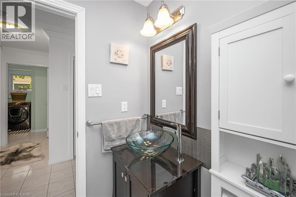 Lorem Ipsum Dolor Sit, Waterdown, Ontario  L0R  - Photo 10 - DEMO28855082