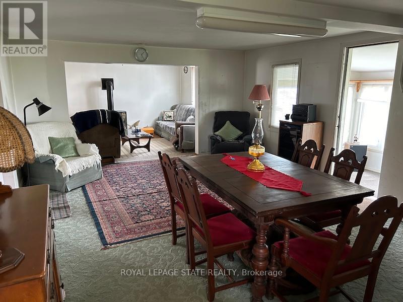 2431 Lakeshore Road, Haldimand, Ontario  N1A 2W8 - Photo 12 - X12399914