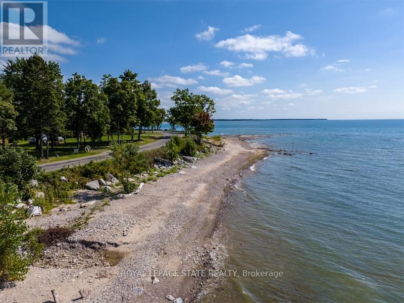 2431 Lakeshore Road, Haldimand, Ontario  N1A 2W8 - Photo 5 - X12399914