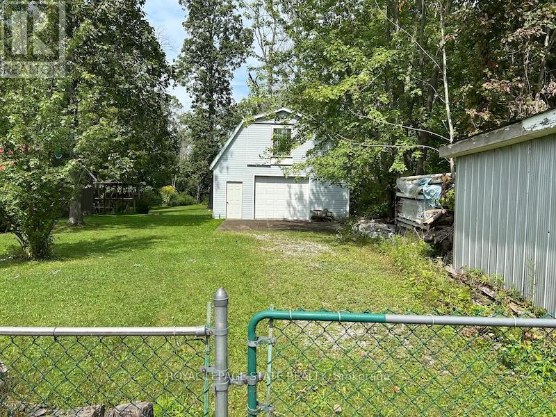 2431 Lakeshore Road, Haldimand, Ontario  N1A 2W8 - Photo 8 - X12399914