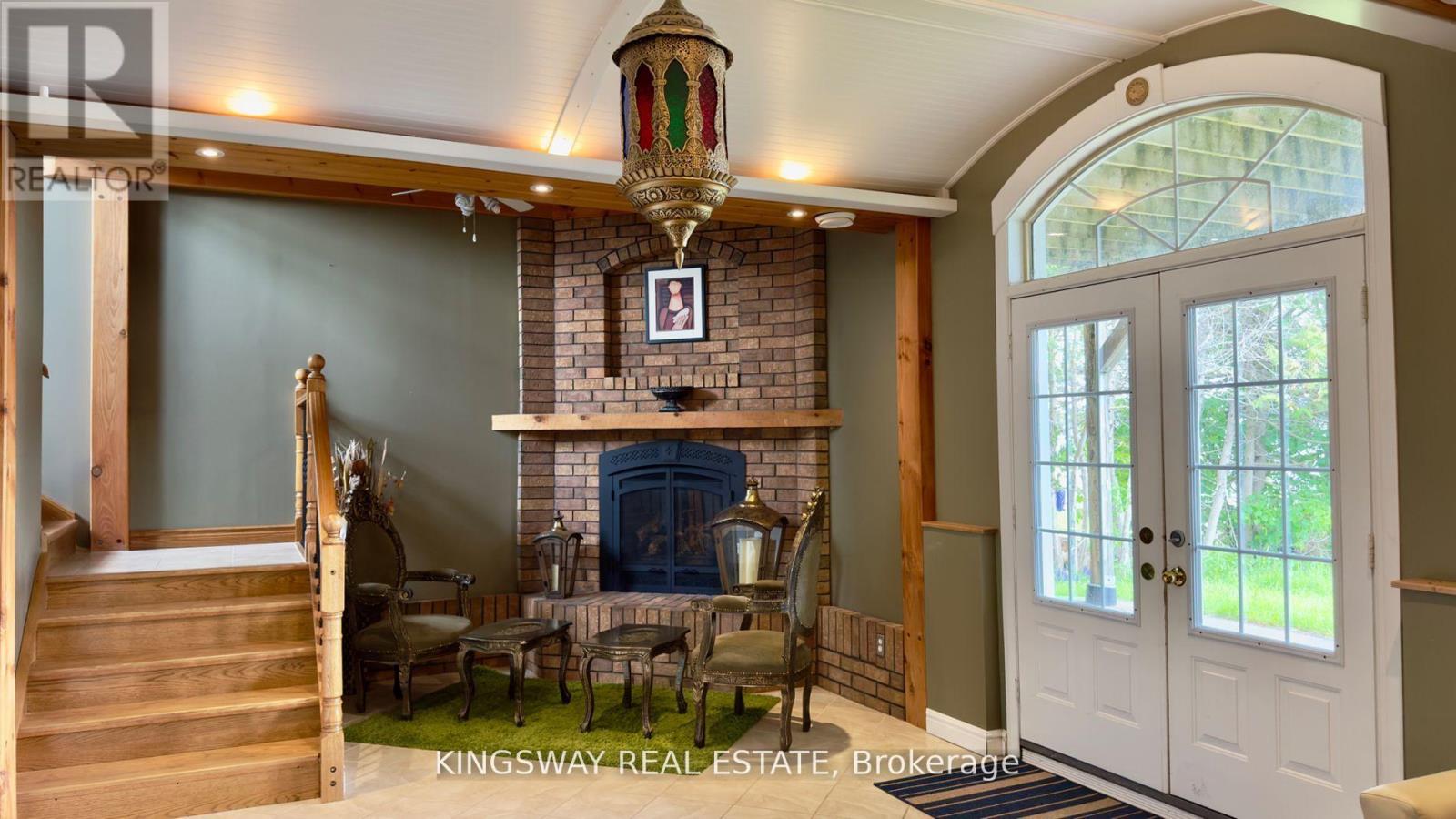 18 Mitchellview Road, Kawartha Lakes, Ontario  K0M 2B0 - Photo 16 - X12399972