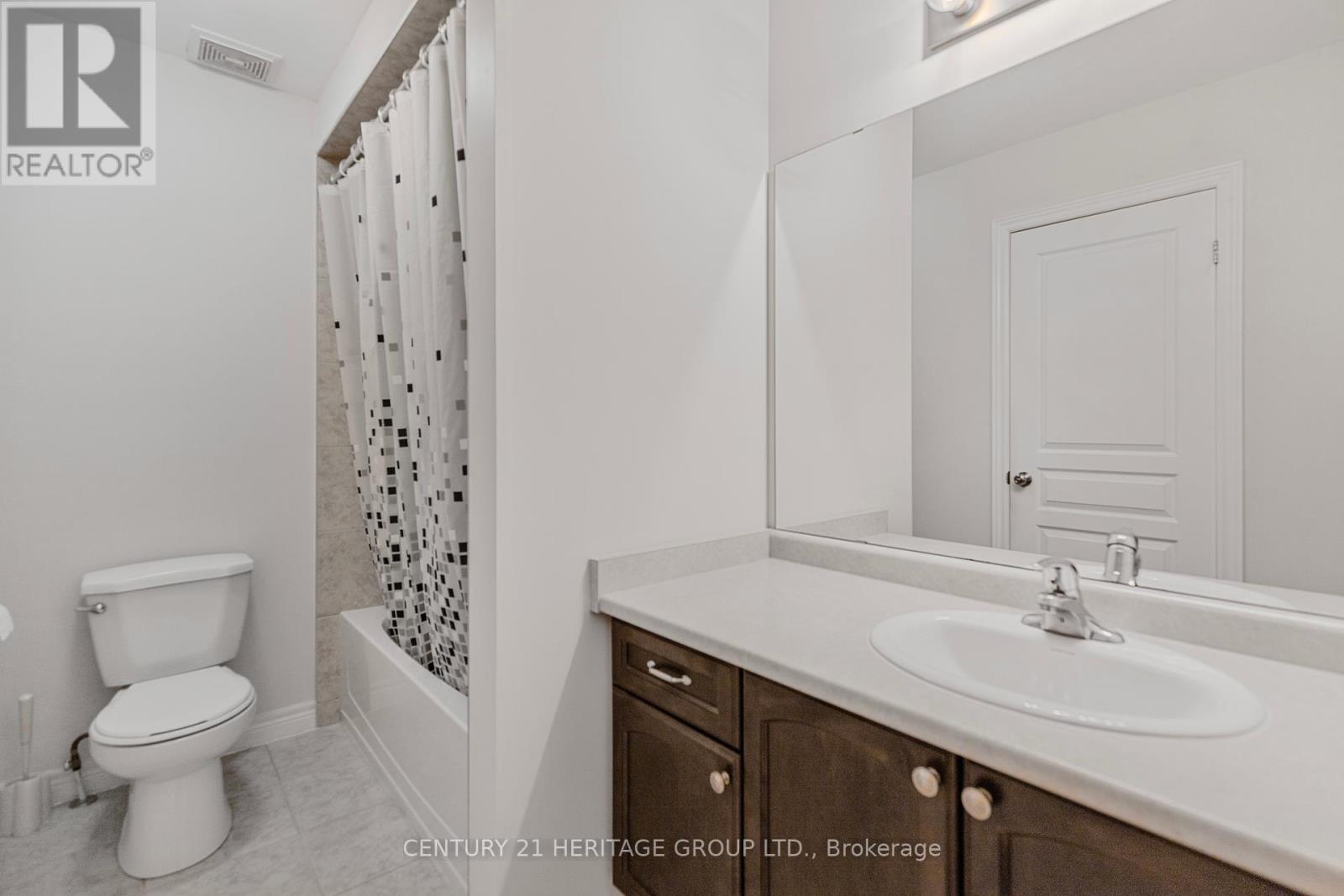 71 Waterbridge Street, Hamilton (Stoney Creek), Ontario  L8J 0G2 - Photo 21 - X12400005