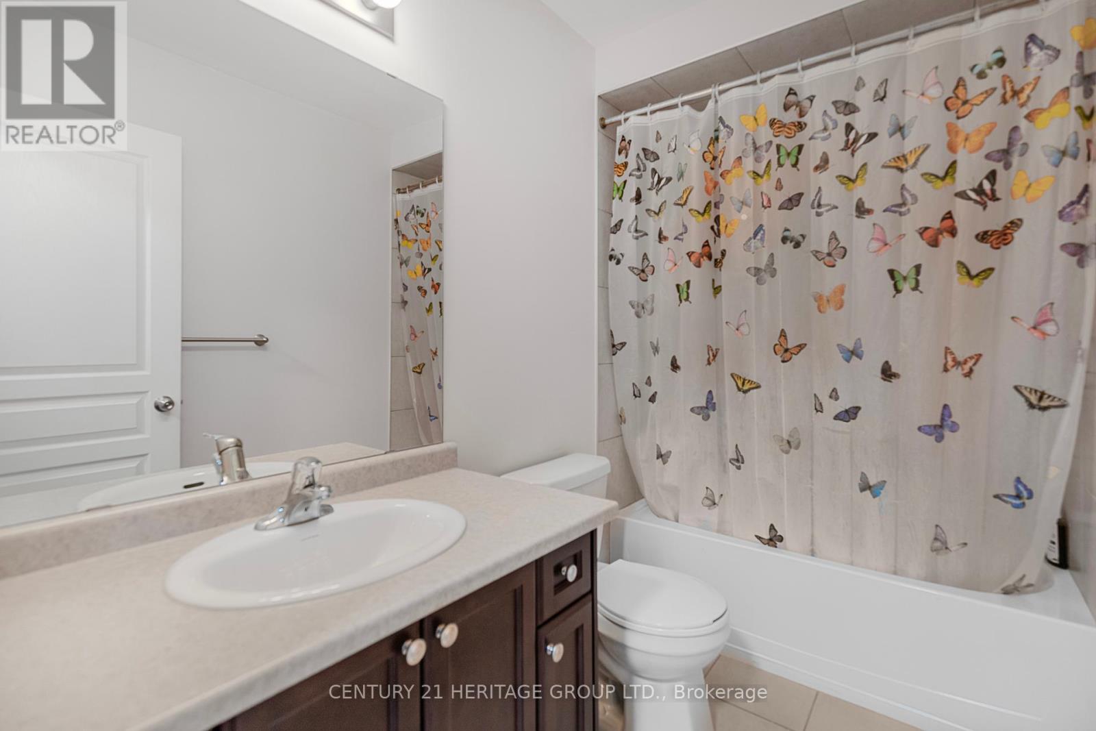 71 Waterbridge Street, Hamilton (Stoney Creek), Ontario  L8J 0G2 - Photo 22 - X12400005