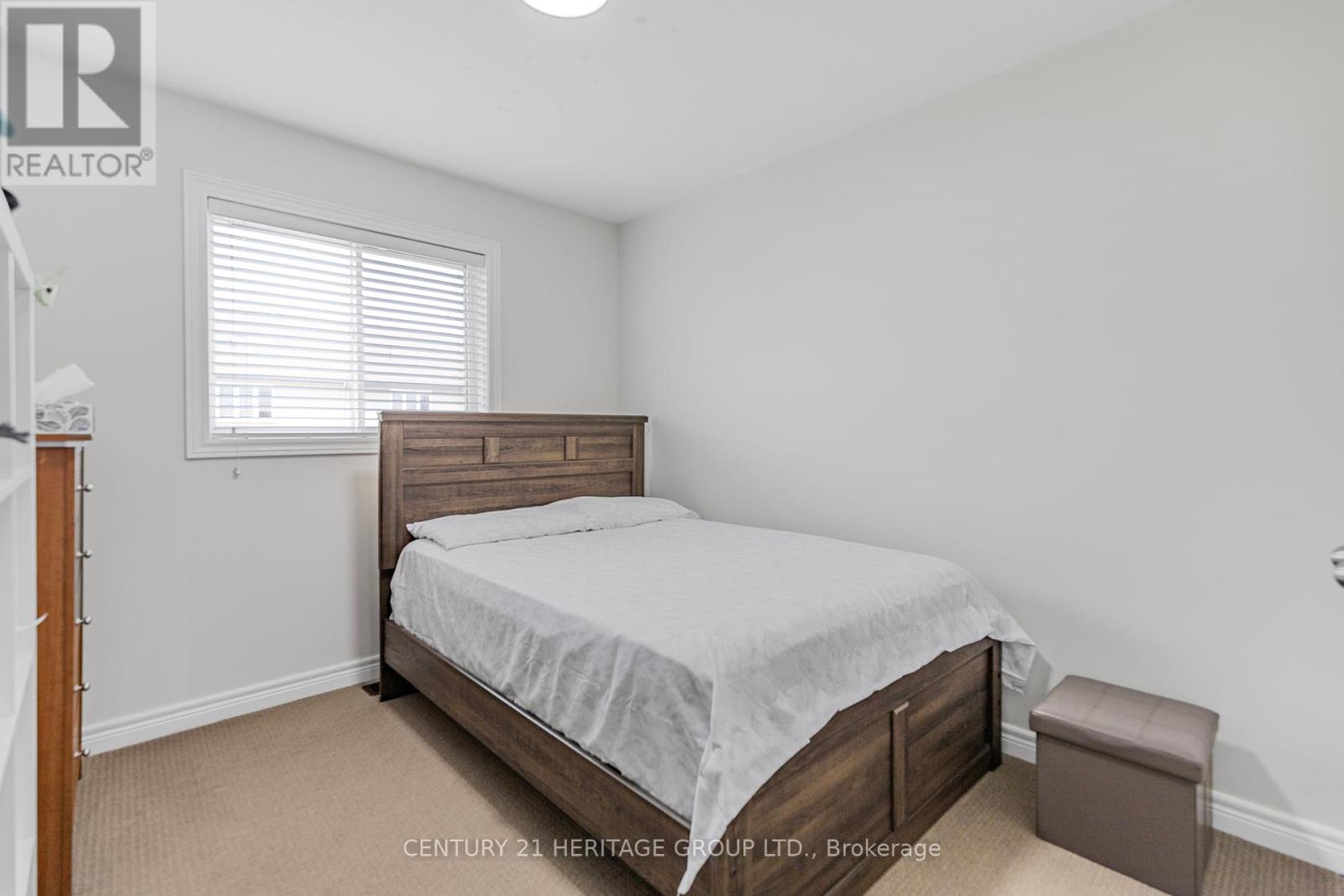 71 Waterbridge Street, Hamilton (Stoney Creek), Ontario  L8J 0G2 - Photo 24 - X12400005