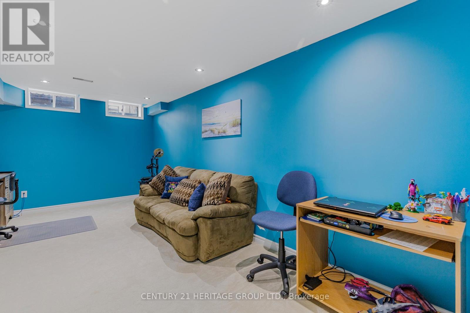 71 Waterbridge Street, Hamilton (Stoney Creek), Ontario  L8J 0G2 - Photo 27 - X12400005