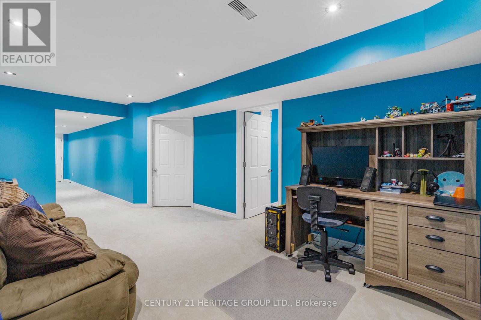 71 Waterbridge Street, Hamilton (Stoney Creek), Ontario  L8J 0G2 - Photo 28 - X12400005