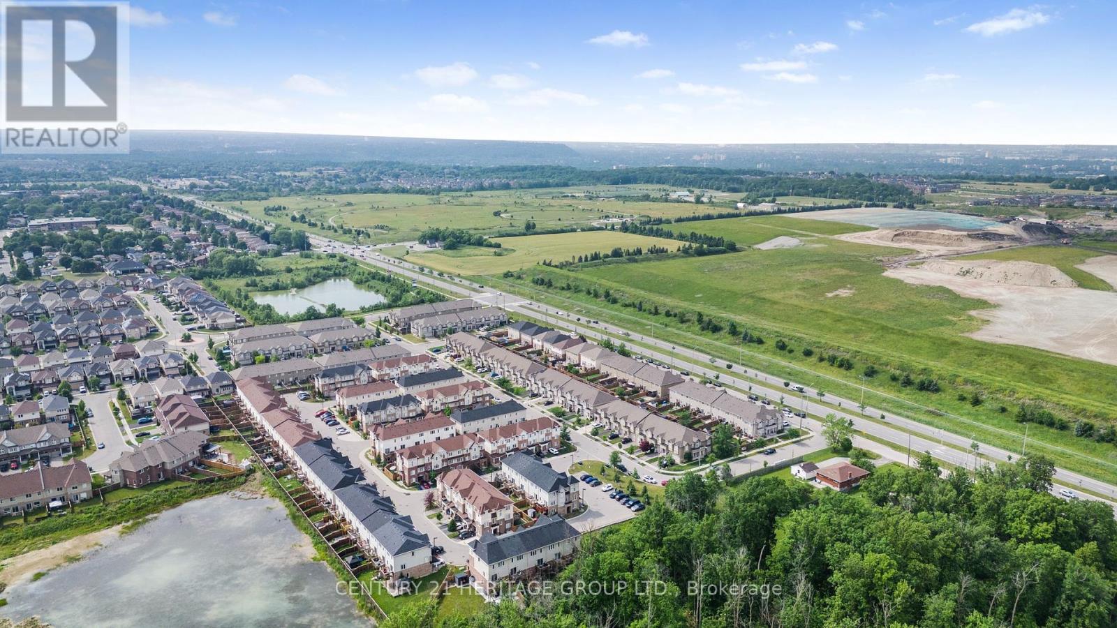 71 Waterbridge Street, Hamilton (Stoney Creek), Ontario  L8J 0G2 - Photo 36 - X12400005