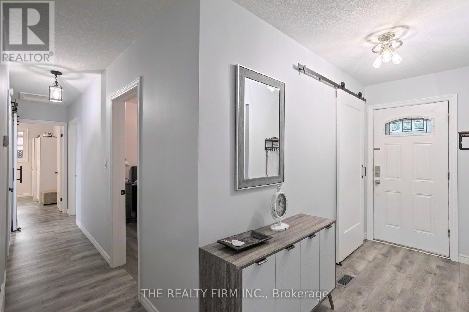 476 Blake Street, London South, Ontario  N6K 2N8 - Photo 12 - X12377682