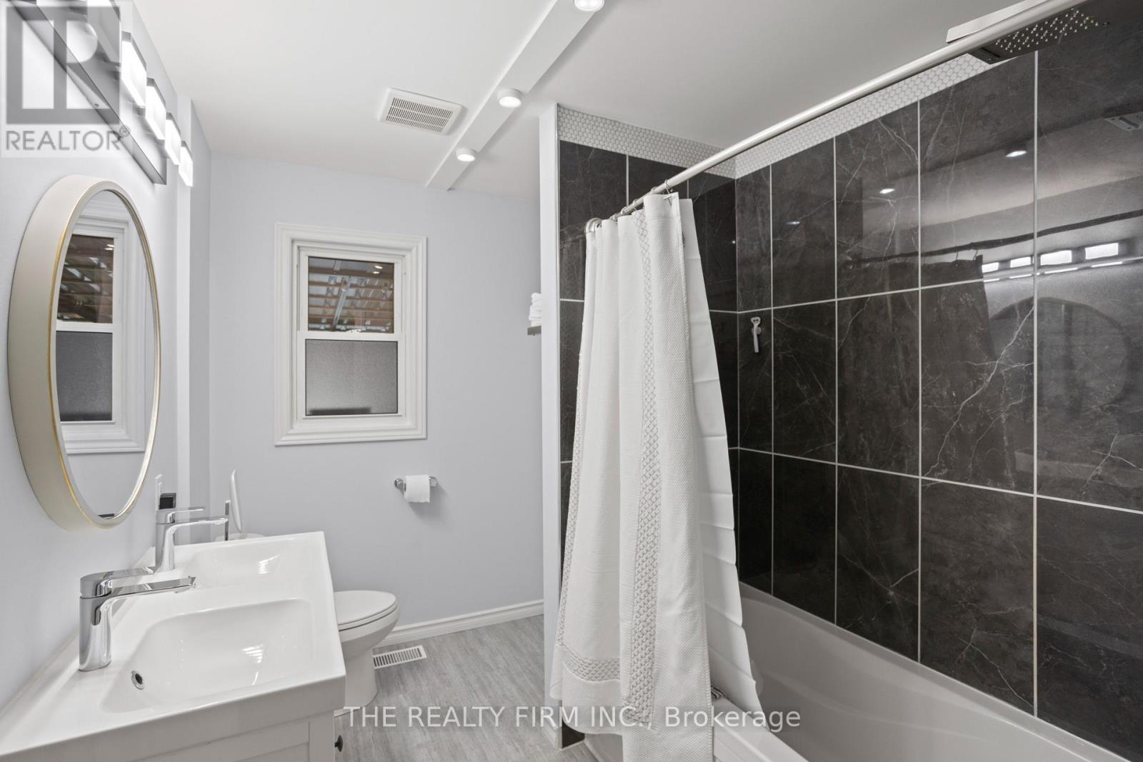 476 Blake Street, London South, Ontario  N6K 2N8 - Photo 19 - X12377682