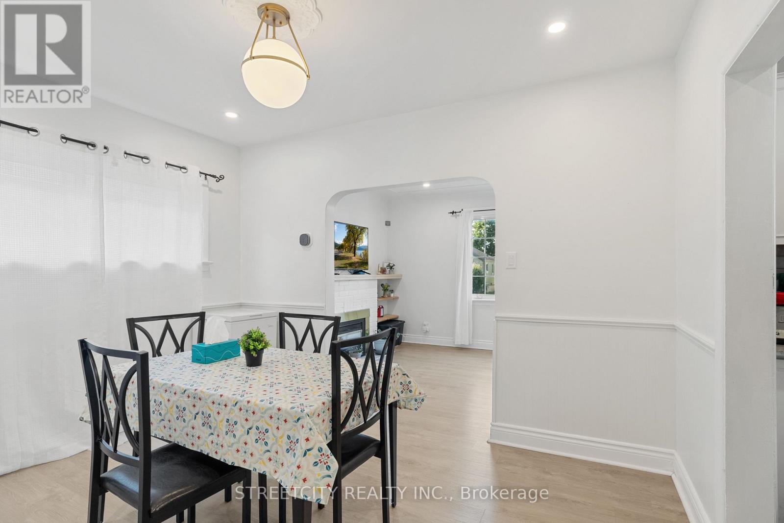 Lorem Ipsum Dolor Sit, London East, Ontario  N5Y  - Photo 10 - DEMO28854168