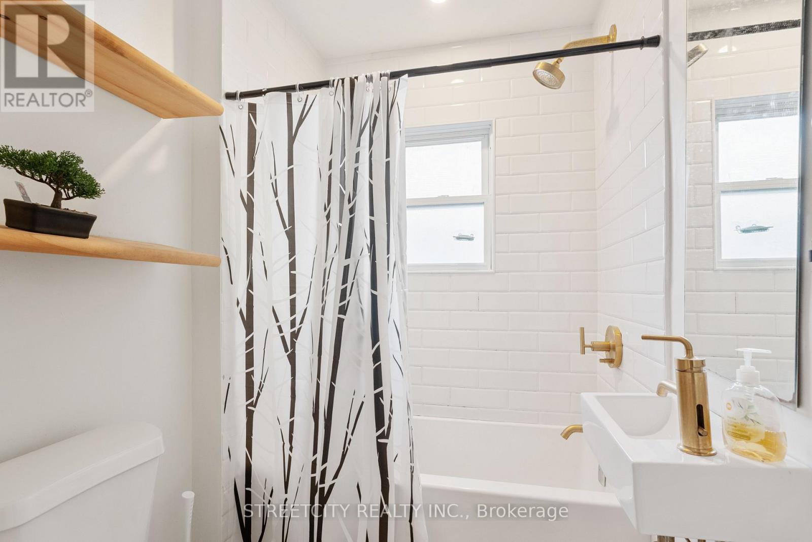 Lorem Ipsum Dolor Sit, London East, Ontario  N5Y  - Photo 14 - DEMO28854168