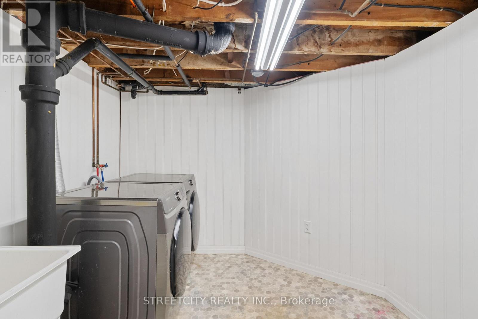 Lorem Ipsum Dolor Sit, London East, Ontario  N5Y  - Photo 18 - DEMO28854168
