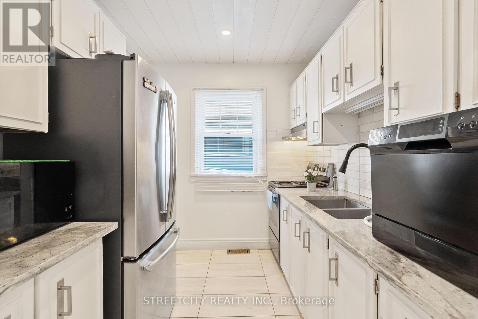 Lorem Ipsum Dolor Sit, London East, Ontario  N5Y  - Photo 7 - DEMO28854168