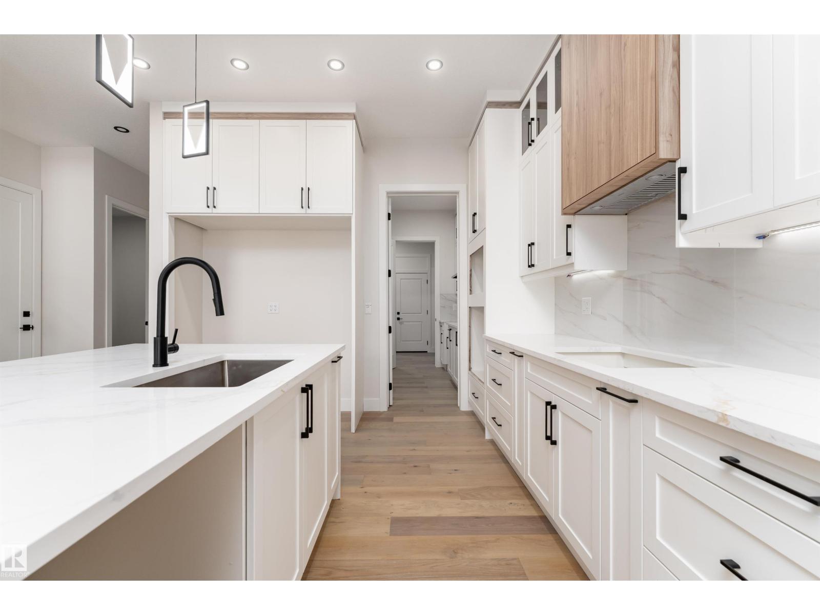 7043 Kiviaq Cr Sw, Edmonton, Alberta  T6W 5R2 - Photo 13 - E4457478