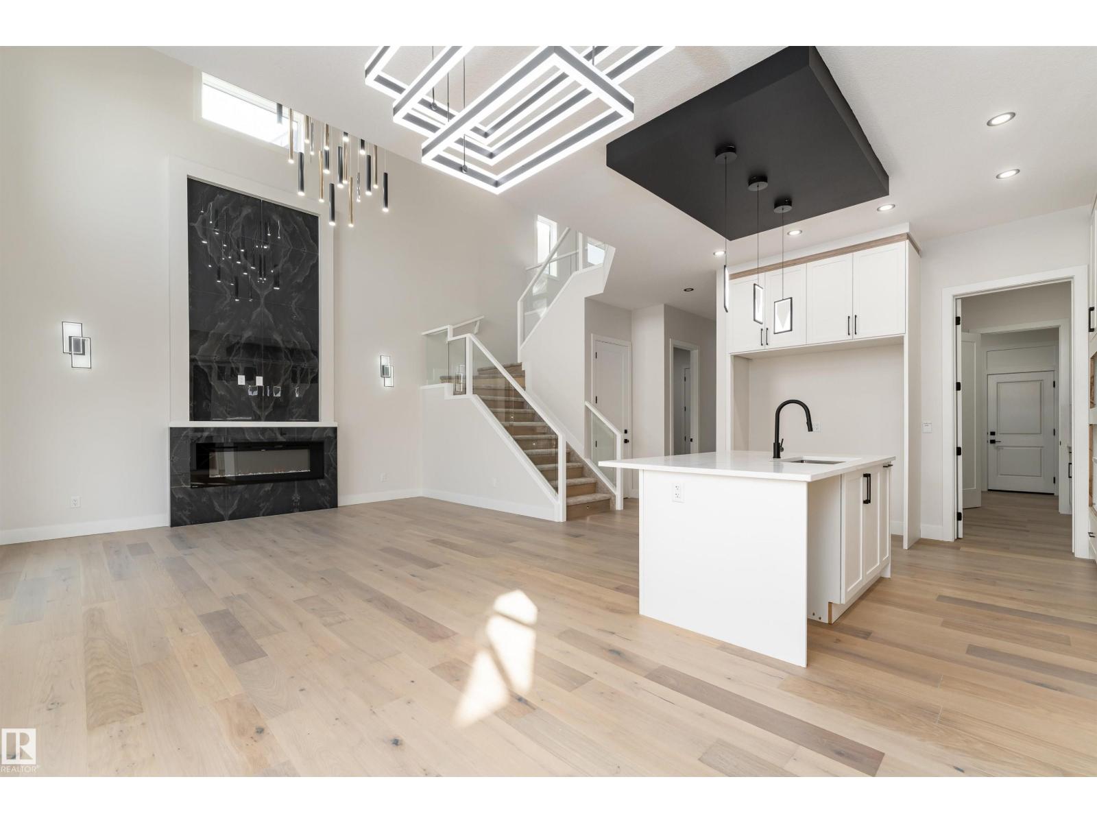 7043 Kiviaq Cr Sw, Edmonton, Alberta  T6W 5R2 - Photo 5 - E4457478