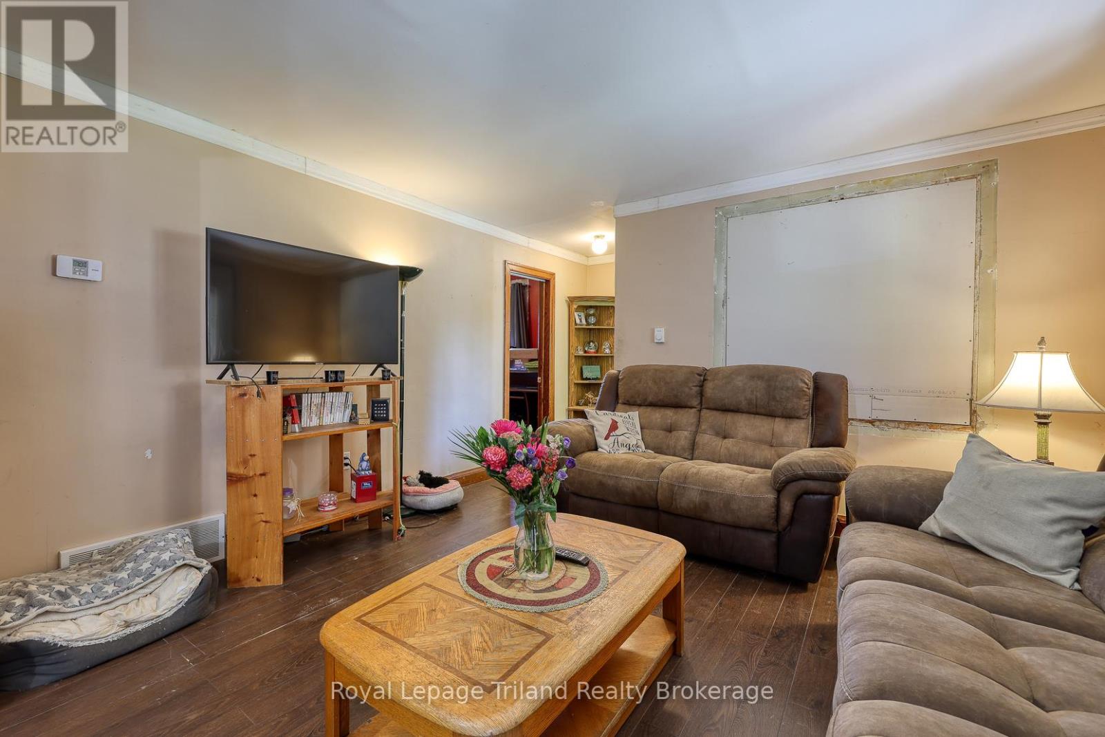 32 Baird Street N, Blandford-Blenheim, Ontario  N0J 1B0 - Photo 10 - X12398409