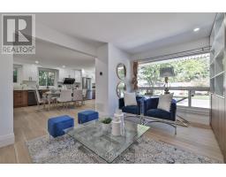 33 Clansman Boulevard, Toronto (Hillcrest Village), Ca