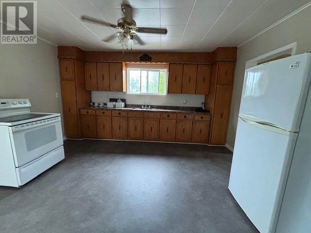 28 Poplar Road, Springdale, Newfoundland & Labrador  A0J 1T0 - Photo 4 - 1287746