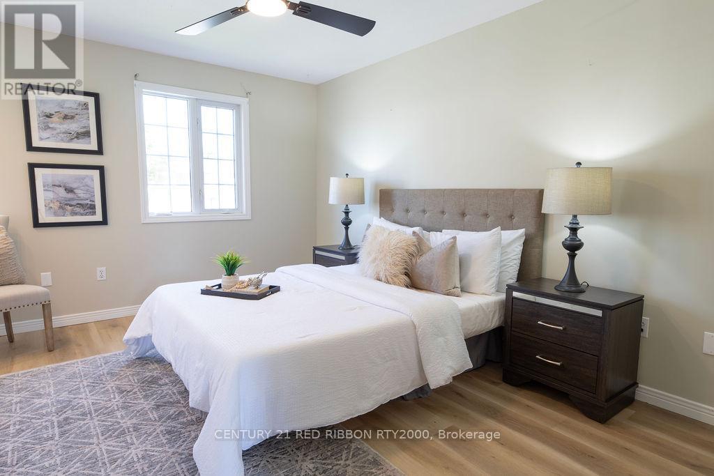 Photo 16 of 40 for 152 Beech Street