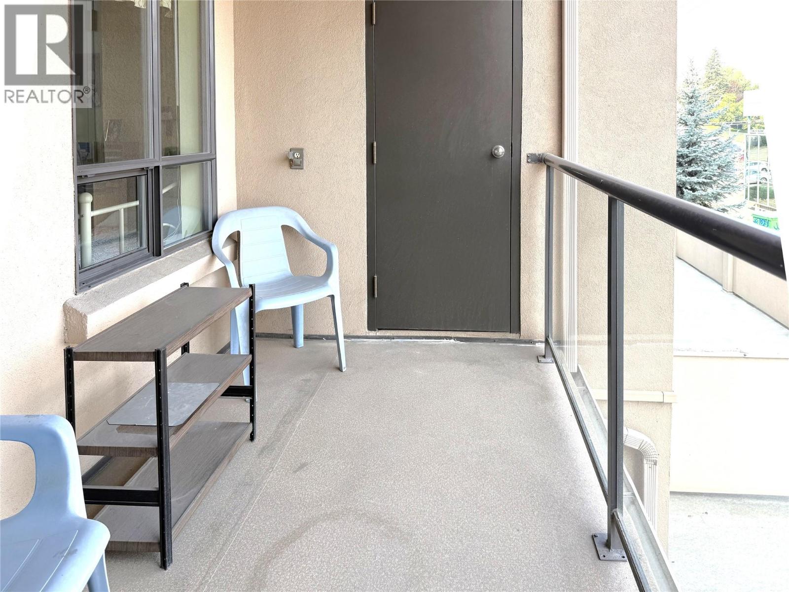 338 Nicola Street Unit# 203, Kamloops, British Columbia  V2C 2P5 - Photo 3 - 10362696