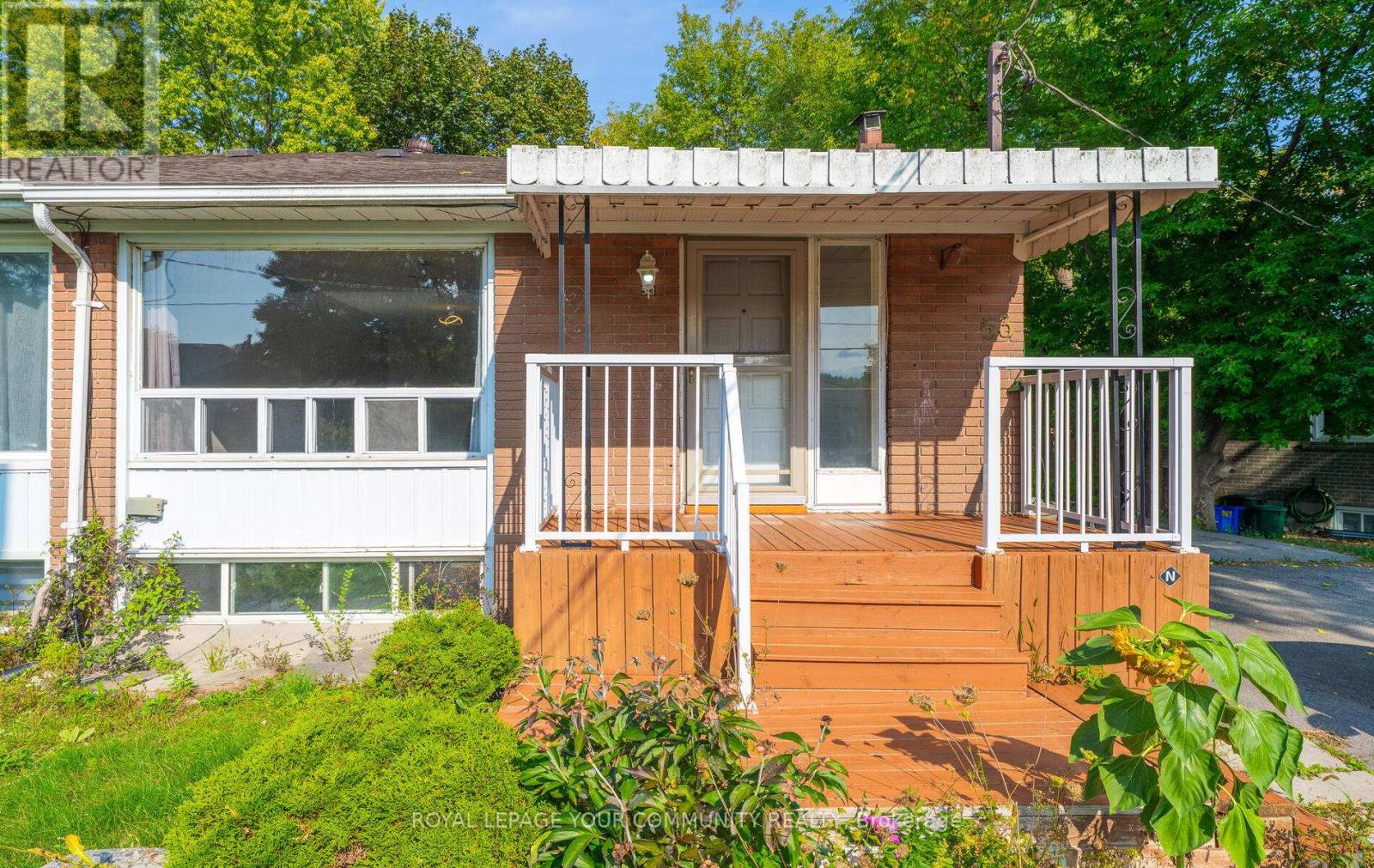 53 Newbury Drive, Newmarket (Bristol-London), Ontario  L3Y 4P9 - Photo 1 - N12399939