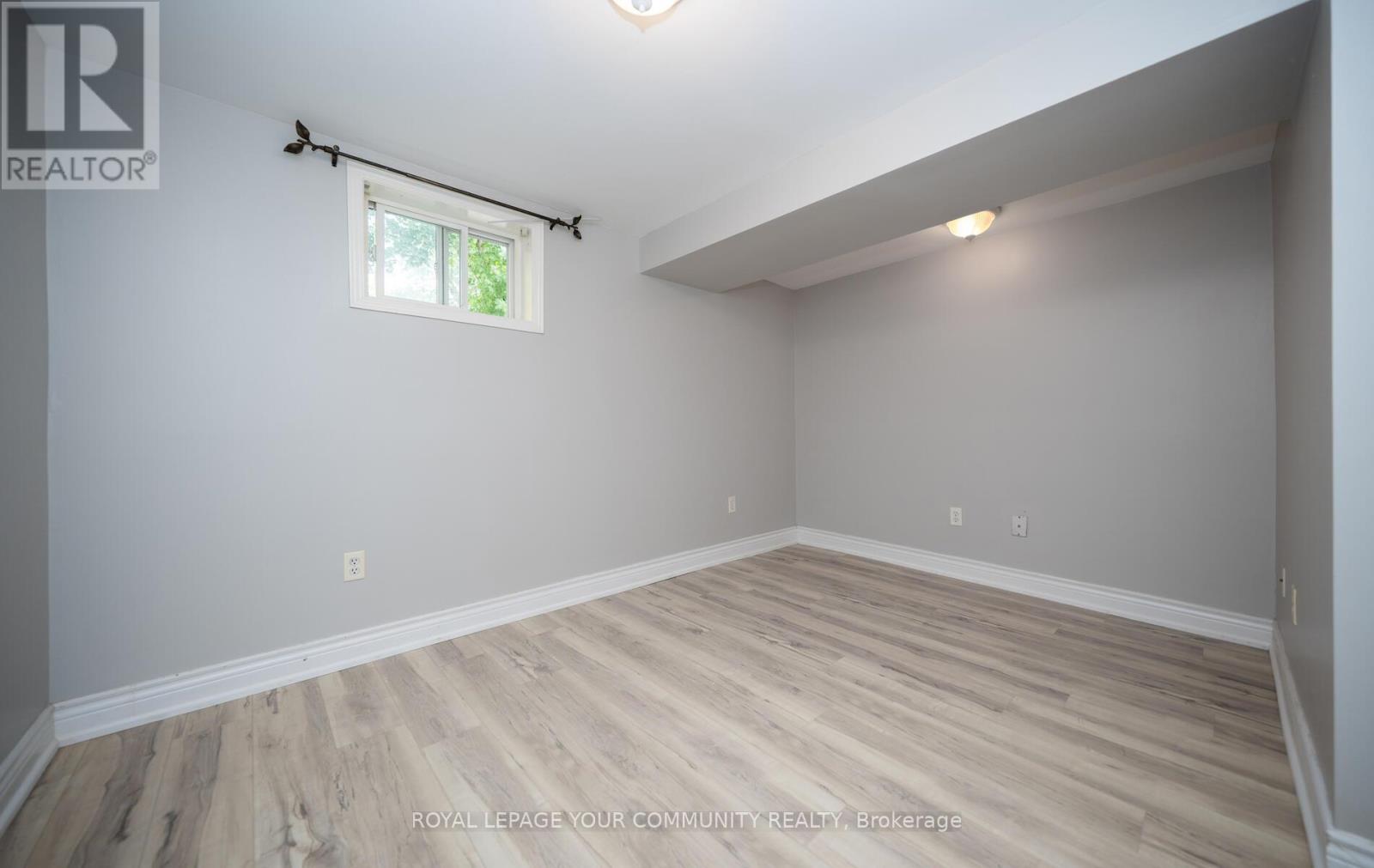 53 Newbury Drive, Newmarket (Bristol-London), Ontario  L3Y 4P9 - Photo 34 - N12399939