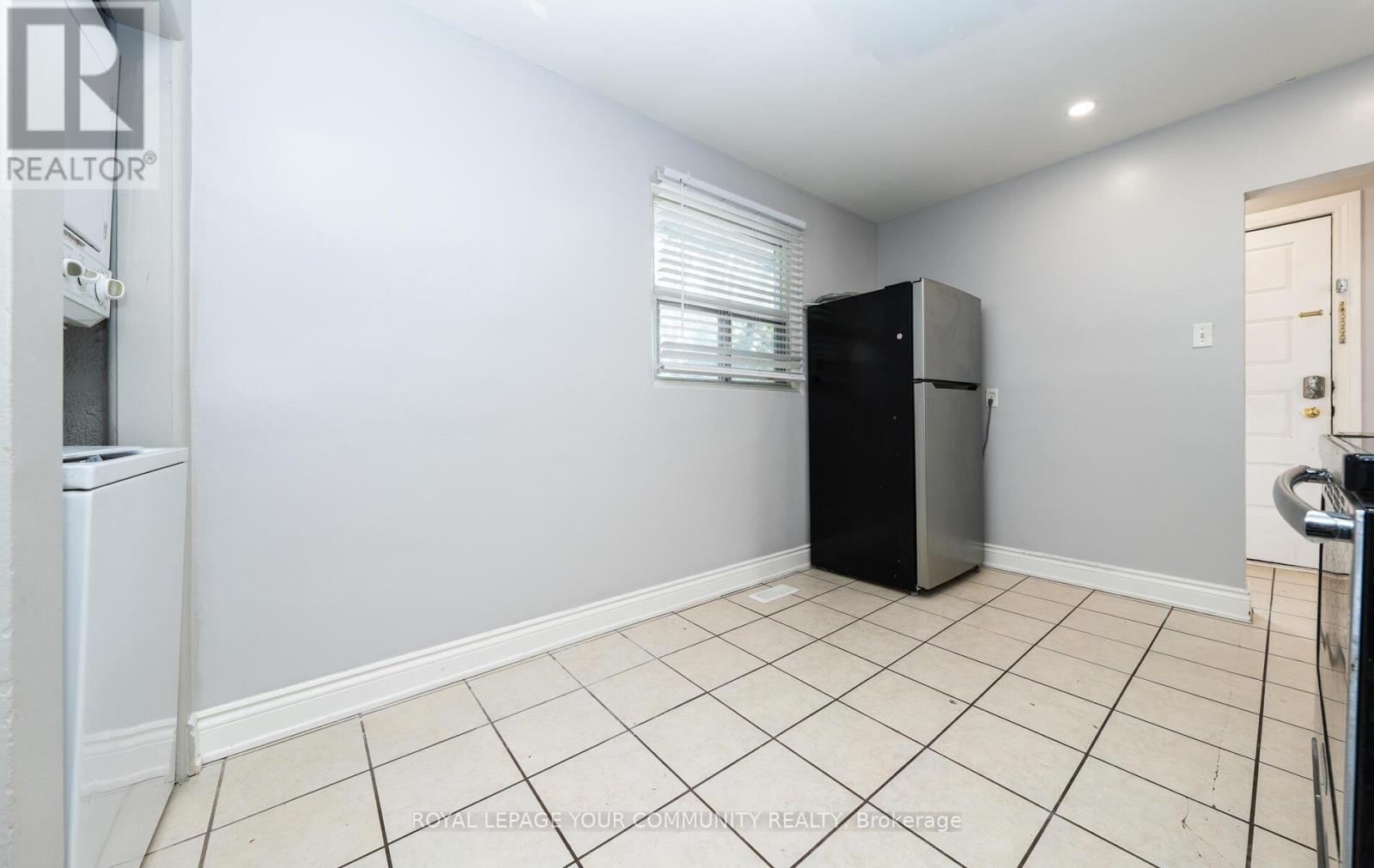 53 Newbury Drive, Newmarket (Bristol-London), Ontario  L3Y 4P9 - Photo 16 - N12399939