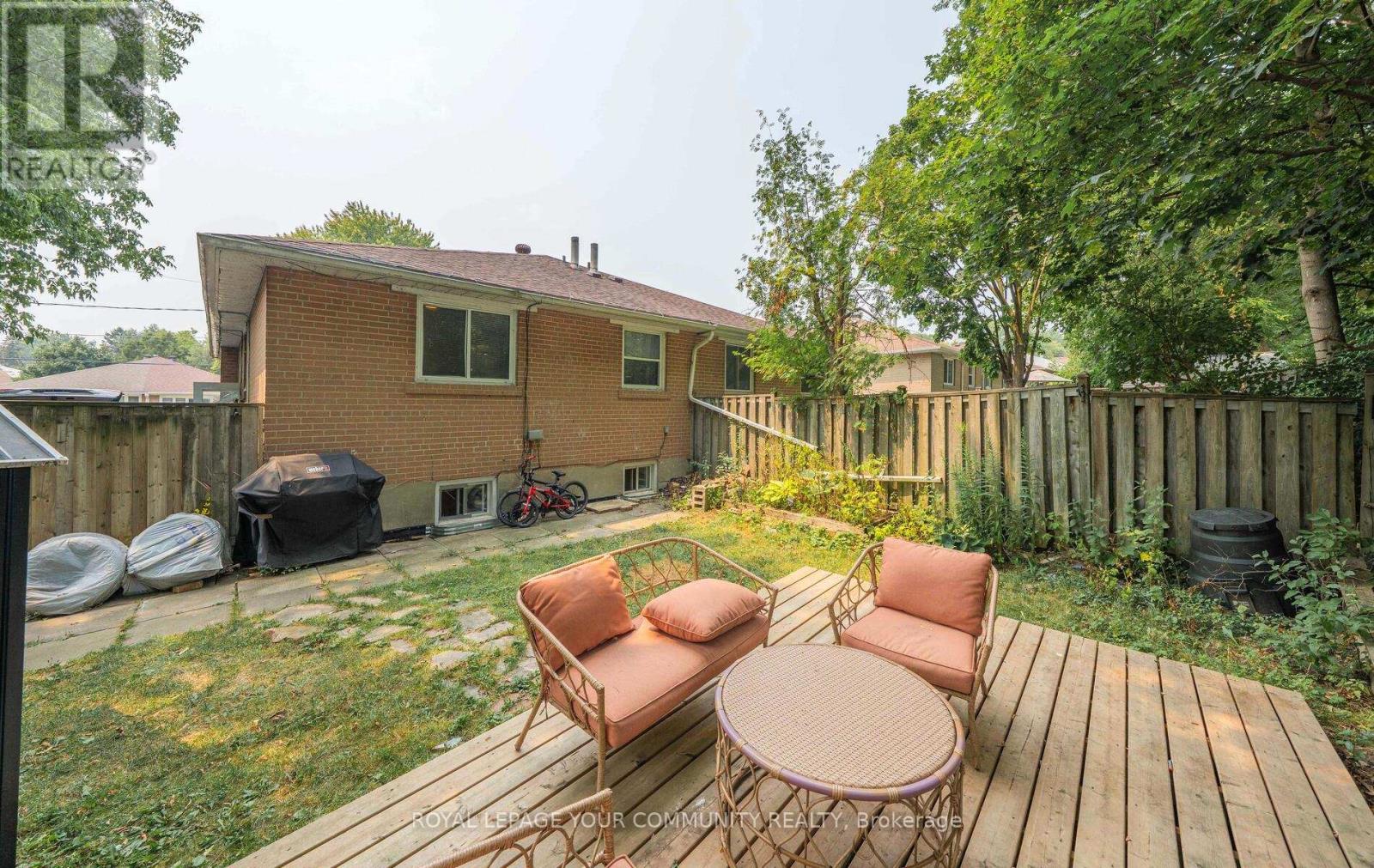 53 Newbury Drive, Newmarket (Bristol-London), Ontario  L3Y 4P9 - Photo 41 - N12399939