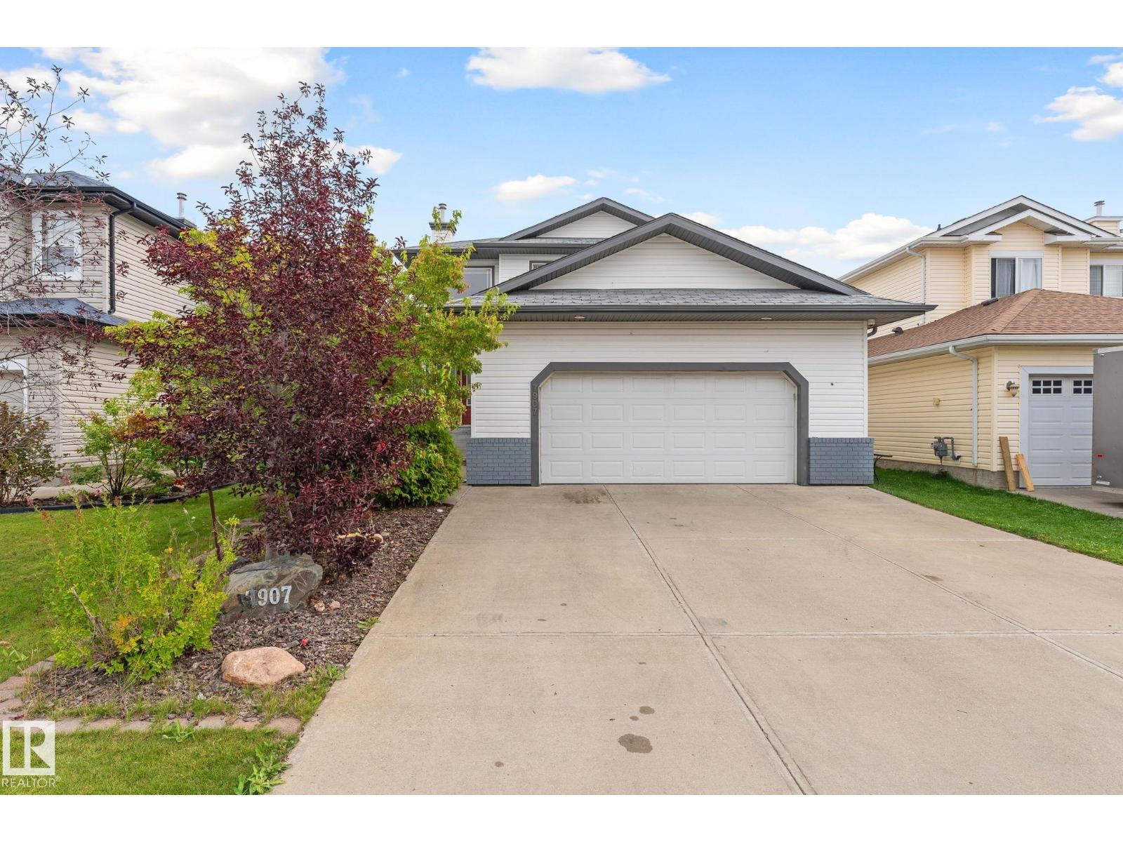 7907 96 ST, Morinville, Alberta