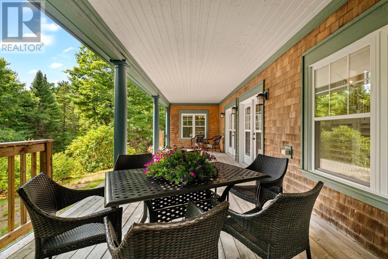 Property at 122 Hawthorn Road image 3