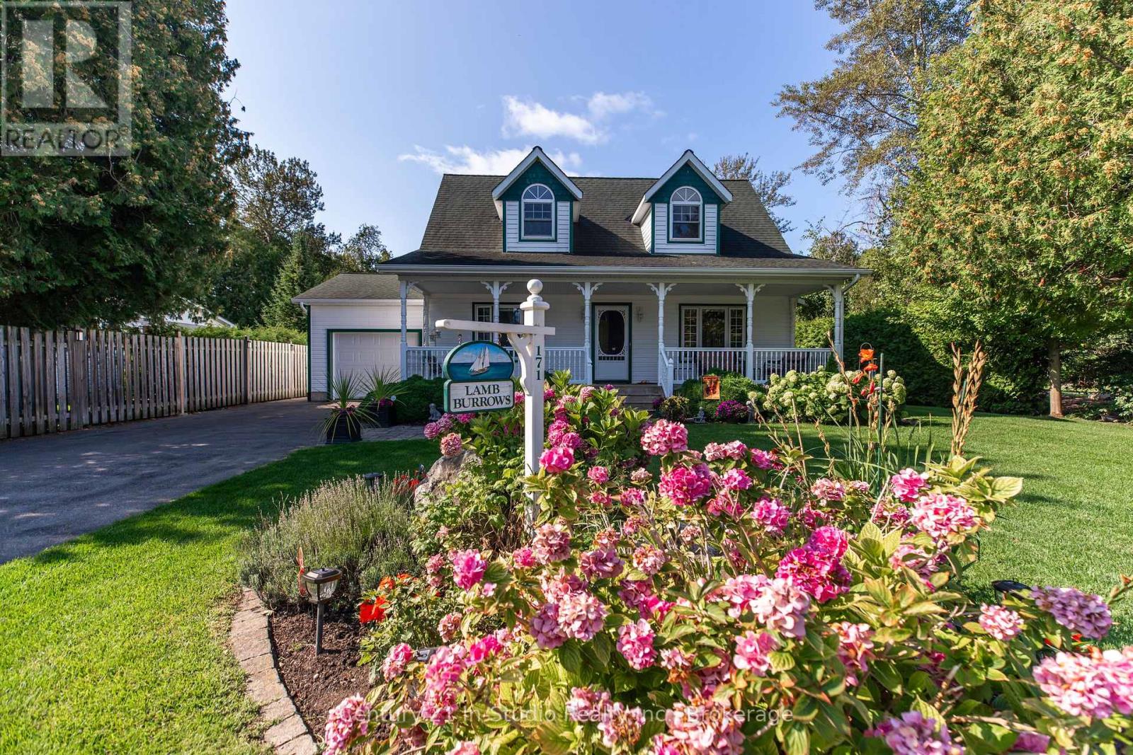 171 Island Street, Saugeen Shores, Ontario  N0H 2L0 - Photo 2 - X12400246