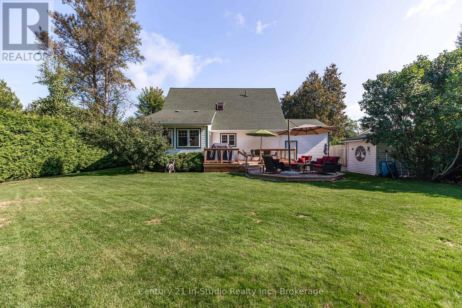171 Island Street, Saugeen Shores, Ontario  N0H 2L0 - Photo 4 - X12400246