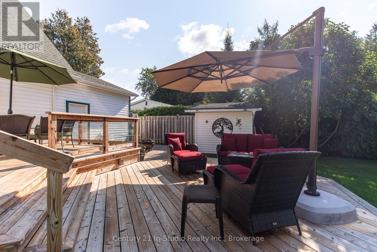 171 Island Street, Saugeen Shores, Ontario  N0H 2L0 - Photo 5 - X12400246