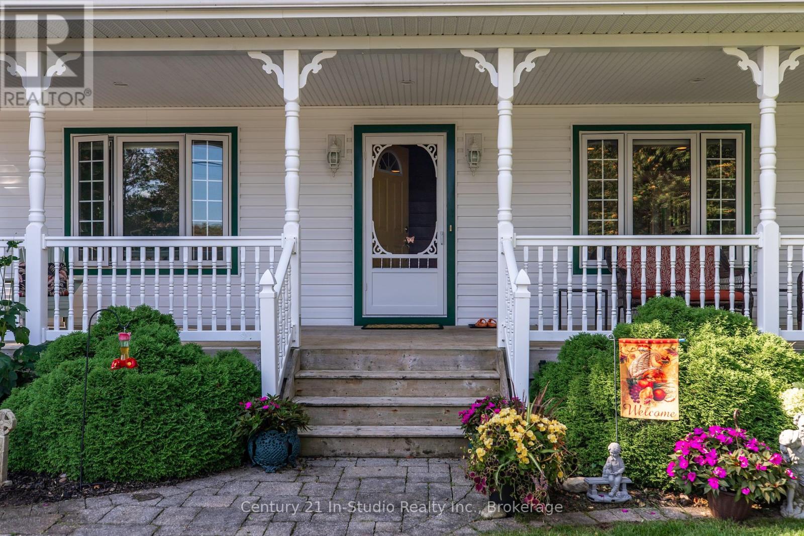 171 Island Street, Saugeen Shores, Ontario  N0H 2L0 - Photo 9 - X12400246