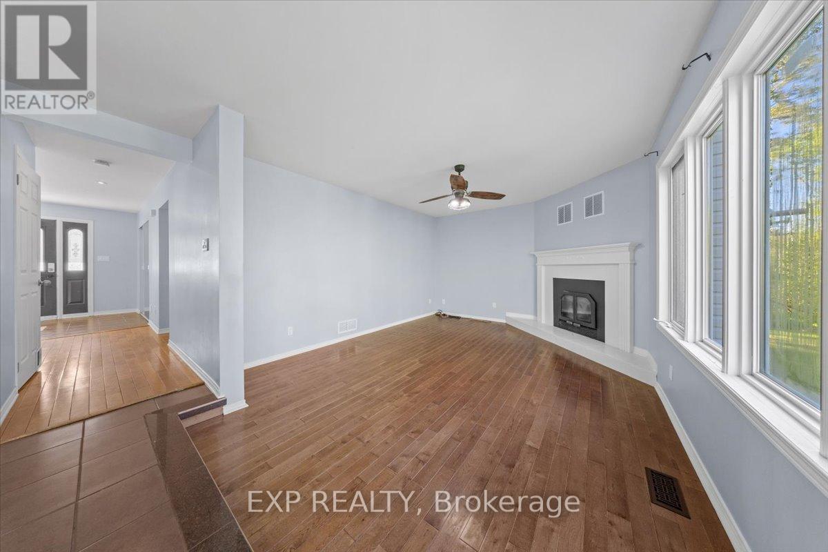 129 Lady Slipper Way, Ottawa, Ontario  K0A 1L0 - Photo 16 - X12400294