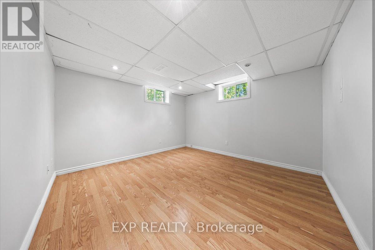 129 Lady Slipper Way, Ottawa, Ontario  K0A 1L0 - Photo 38 - X12400294