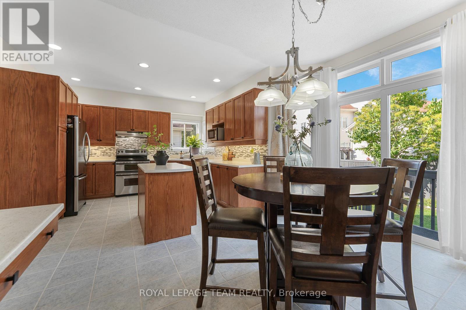 19 Black Tern Crescent, Ottawa, Ontario  K2M 2Z4 - Photo 19 - X12400374