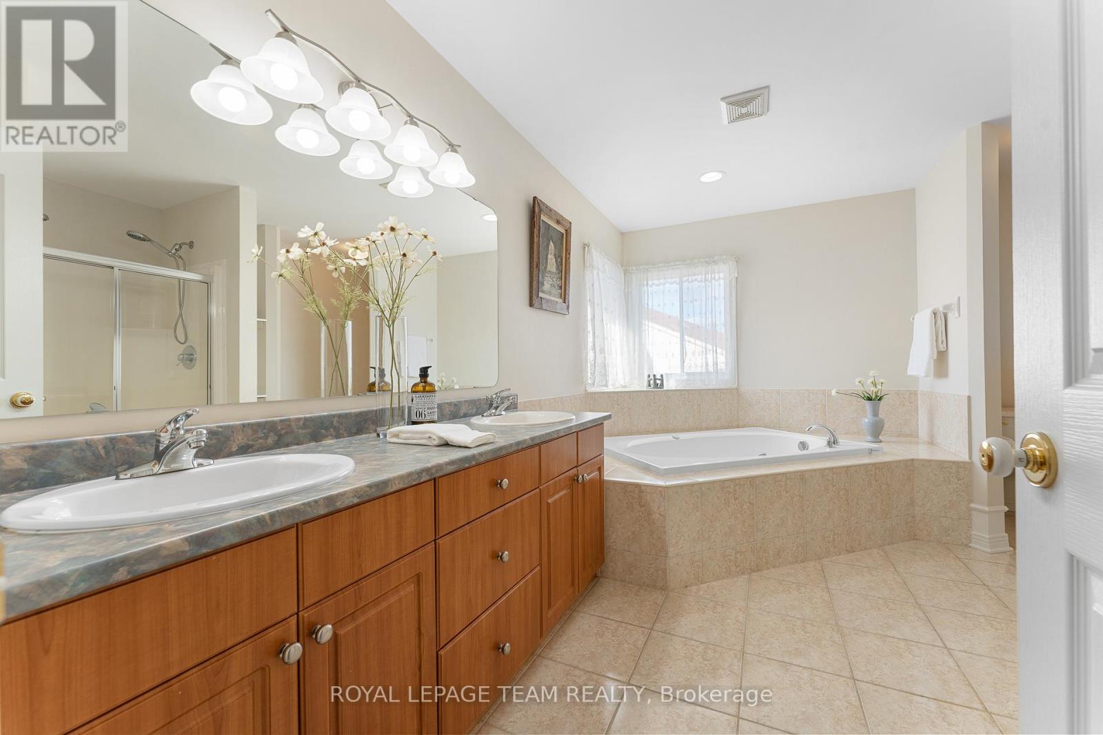 19 Black Tern Crescent, Ottawa, Ontario  K2M 2Z4 - Photo 31 - X12400374