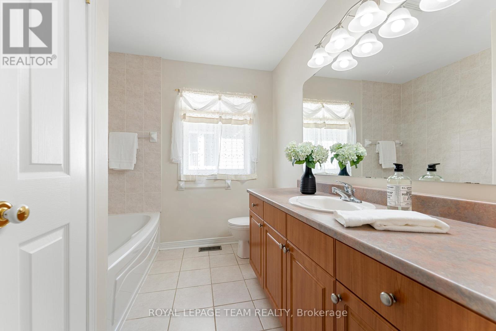 19 Black Tern Crescent, Ottawa, Ontario  K2M 2Z4 - Photo 40 - X12400374