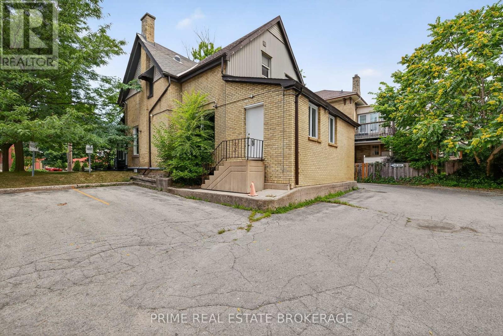 Upper - 281 Oxford Street E, London East, Ontario  N6H 5L2 - Photo 12 - X12400345