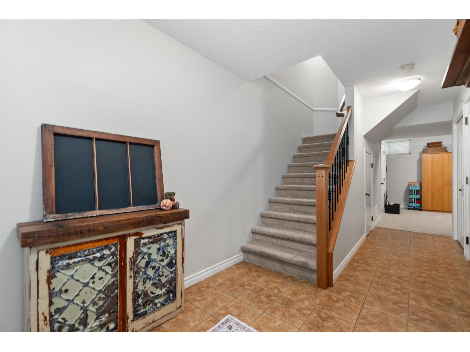 6 46840 Russell Road, Promontory, Chilliwack, British Columbia  V2R 5Z1 - Photo 6 - R3044240