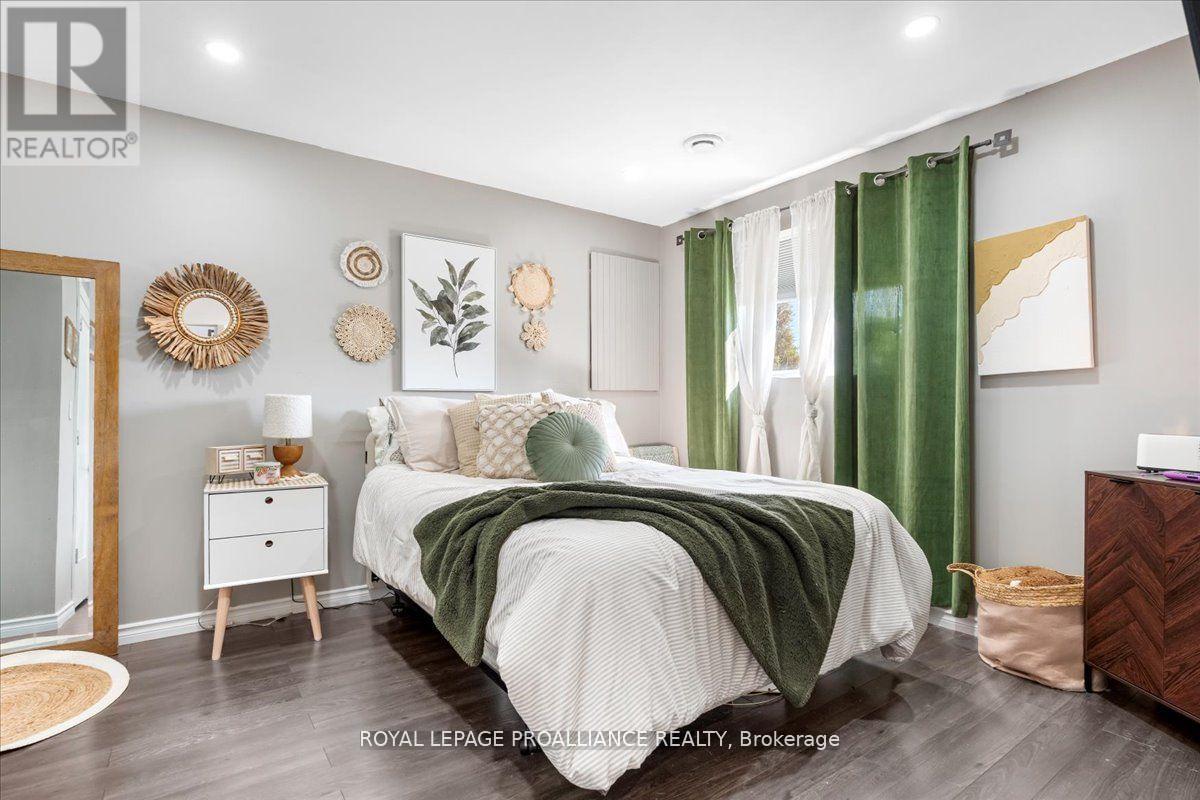 20846 Loyalist Parkway, Prince Edward County, Ontario  K0K 1T0 - Photo 31 - X12400343