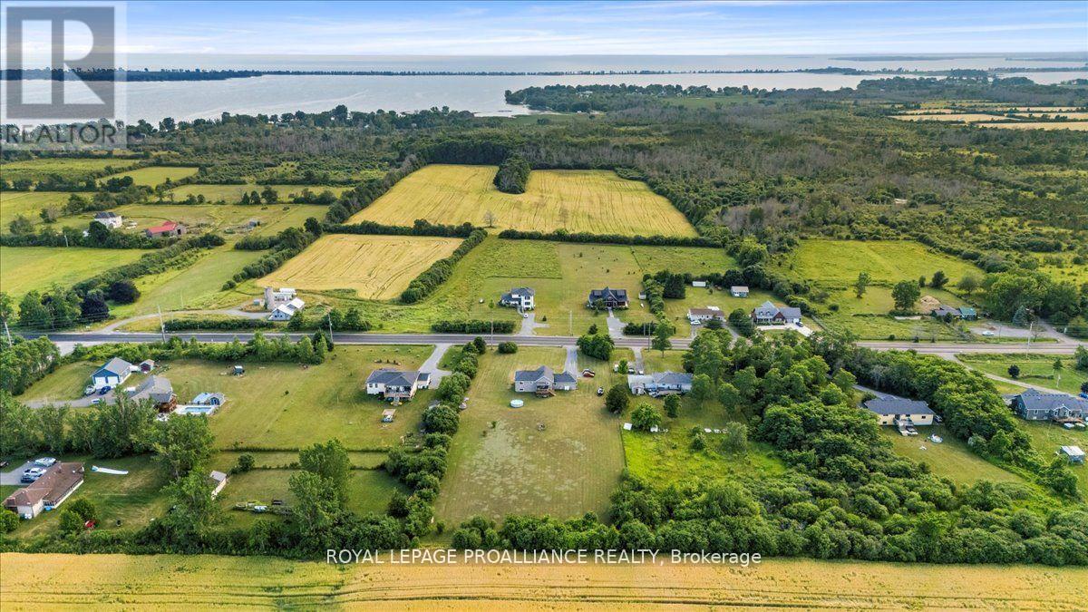 20846 Loyalist Parkway, Prince Edward County, Ontario  K0K 1T0 - Photo 47 - X12400343